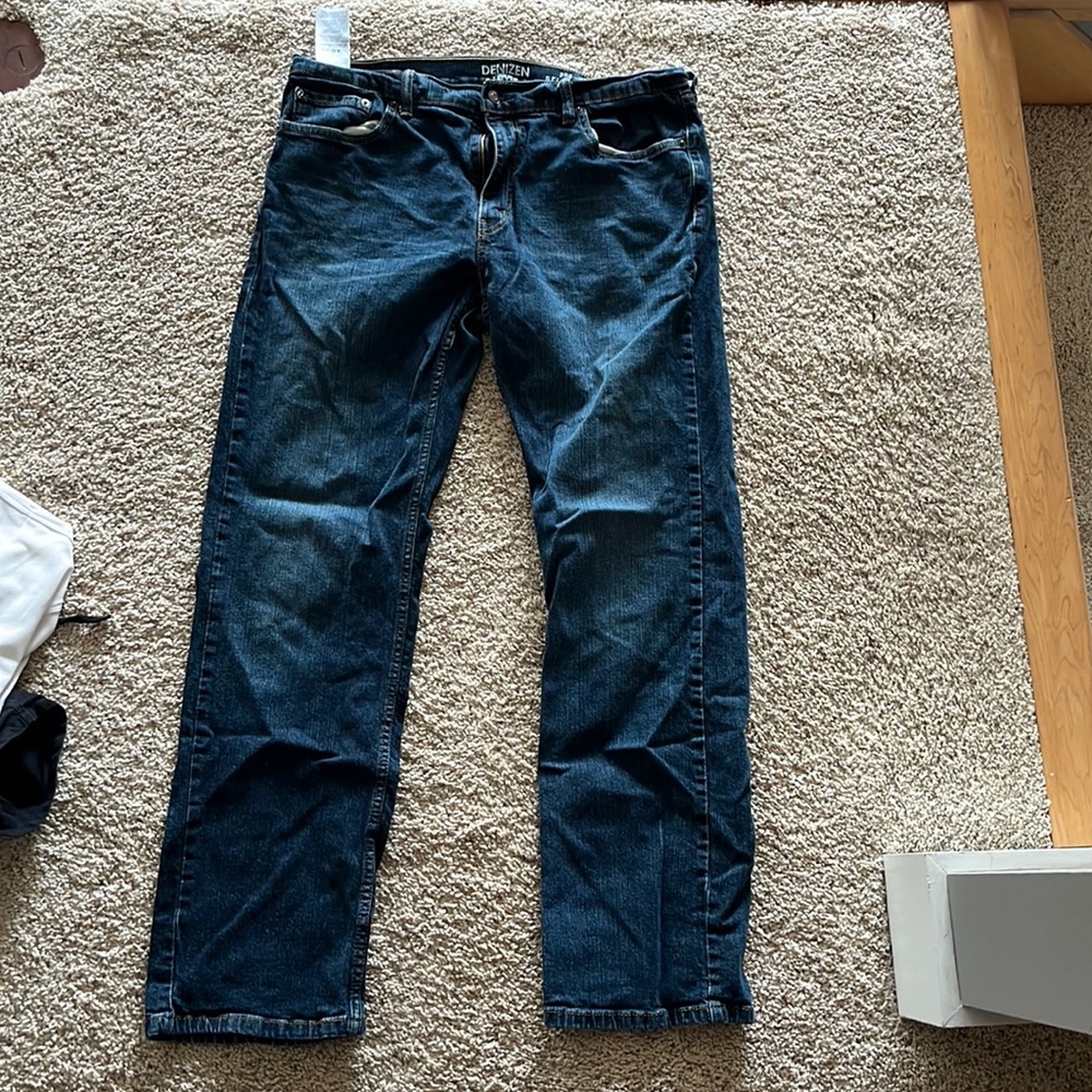 Denizen Levi’s 36x34 relaxed fit jeans